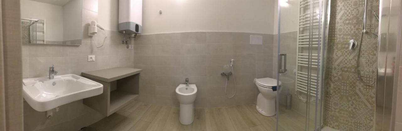 Terrazza Rooms Castrezatto Kültér fotó
