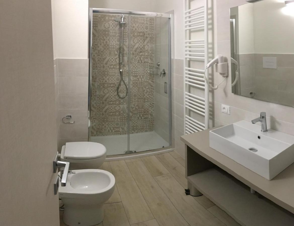 Terrazza Rooms Castrezatto Kültér fotó