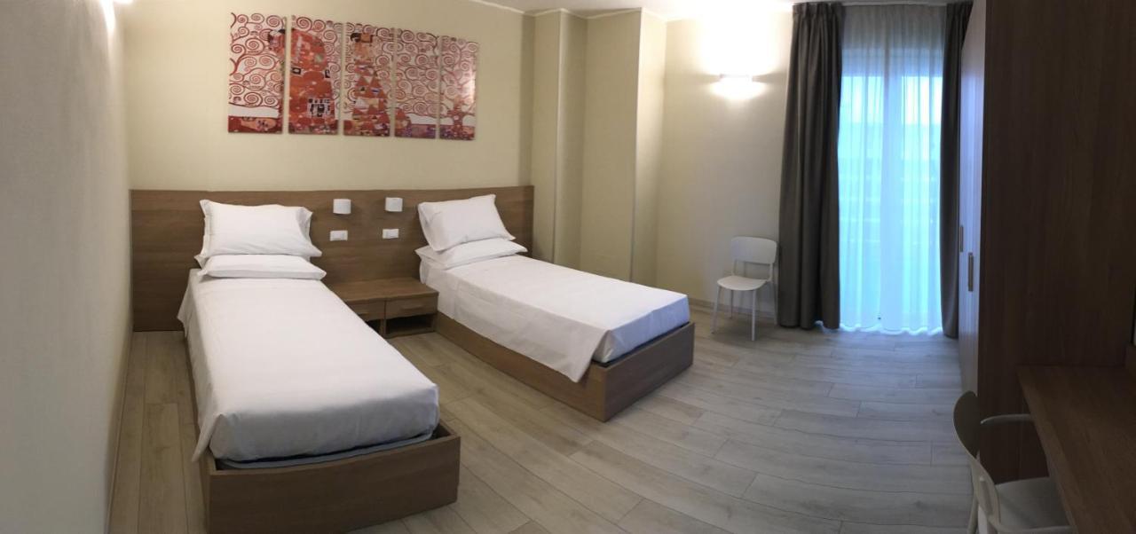 Terrazza Rooms Castrezatto Kültér fotó
