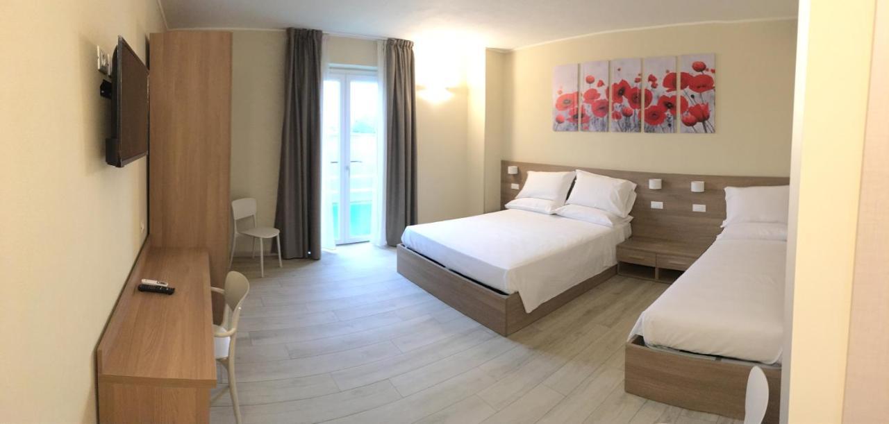 Terrazza Rooms Castrezatto Kültér fotó