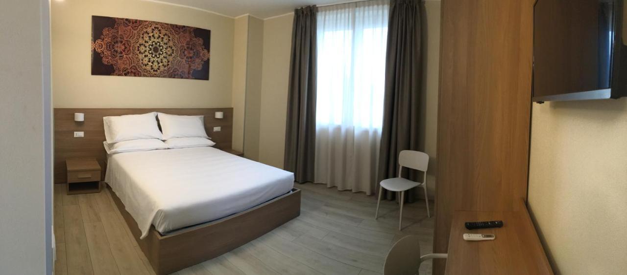 Terrazza Rooms Castrezatto Kültér fotó